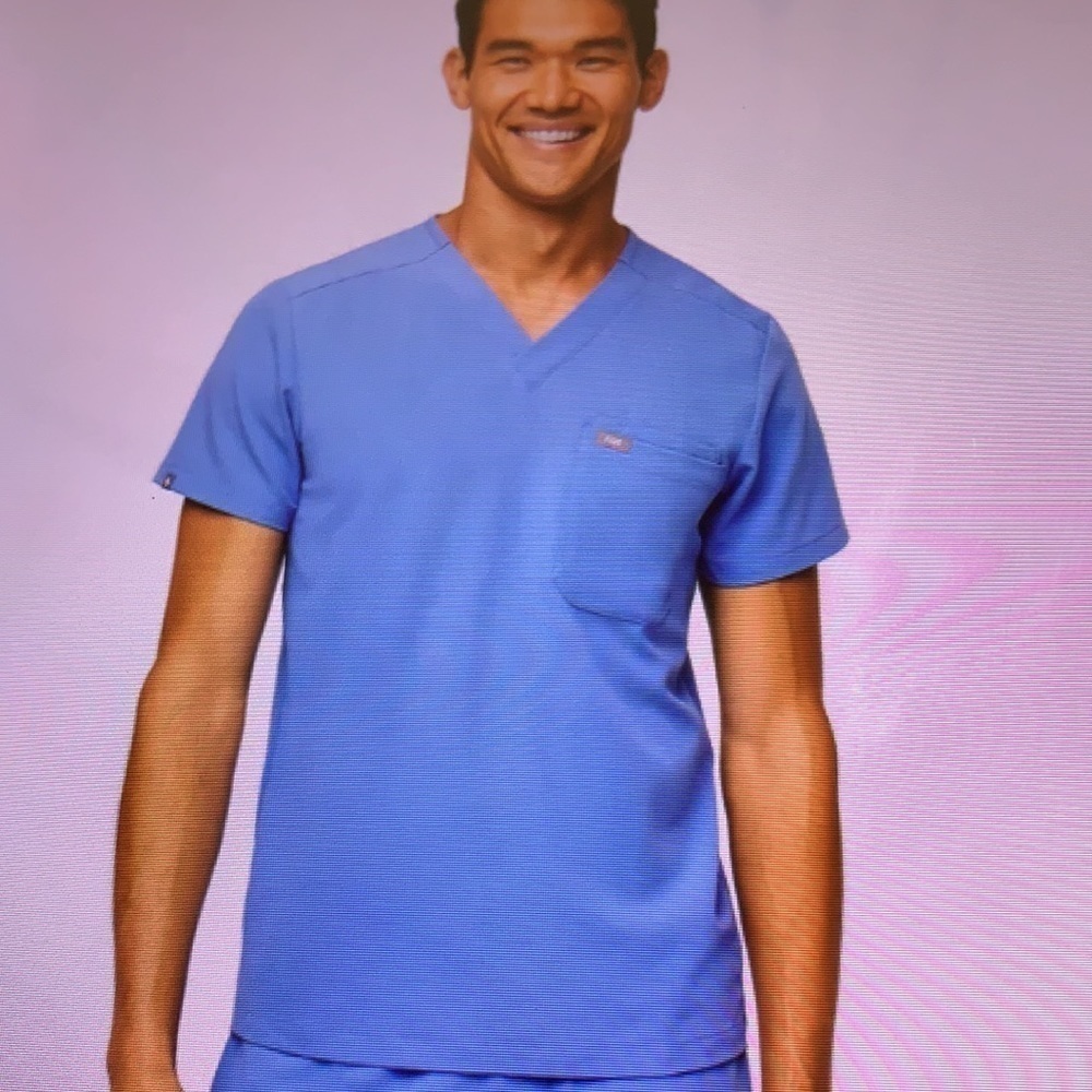 Figs Leon Three Pocket Scrub Top XXL